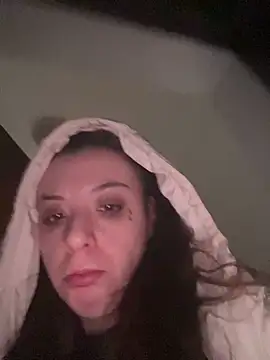 Snapshot of bunnythetailor chatting on 02.28.26 bunnythetailor online show from 02.28.26