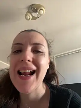 Snapshot of bunnythetailor chatting on 03.09.26 bunnythetailor online show from 03.09.26