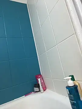 Snapshot of bunnythetailor chatting on 03.29.26 bunnythetailor online show from 03.29.26