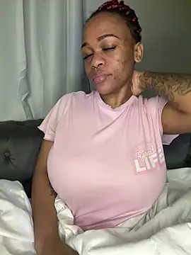 Boneca25 online show from 07.08.26