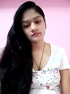 Snapshot of Tanu-00 chatting on 10.12.25 Tanu-00 online show from 10.12.25