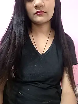 Snapshot of Tanu-00 chatting on 11.16.25 Tanu-00 online show from 11.16.25