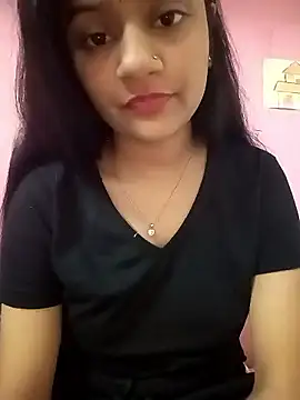 Snapshot of Tanu-00 chatting on 12.21.25 Tanu-00 online show from 12.21.25