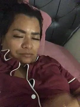 indiazinha69  online show from 03.12.26