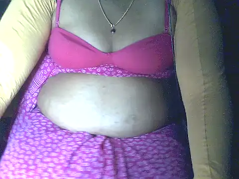 Snapshot of Leelasissy chatting on 11.22.25 Leelasissy online show from 11.22.25