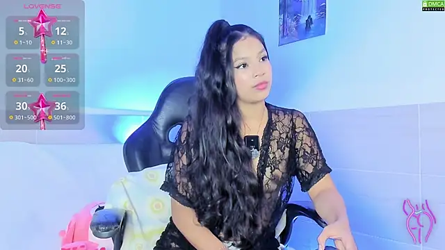 Ximena  1 online show from 09.23.25