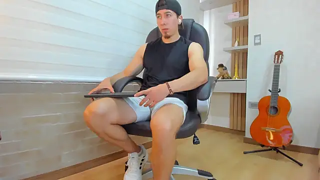 Tombarden online show from 11.25.25