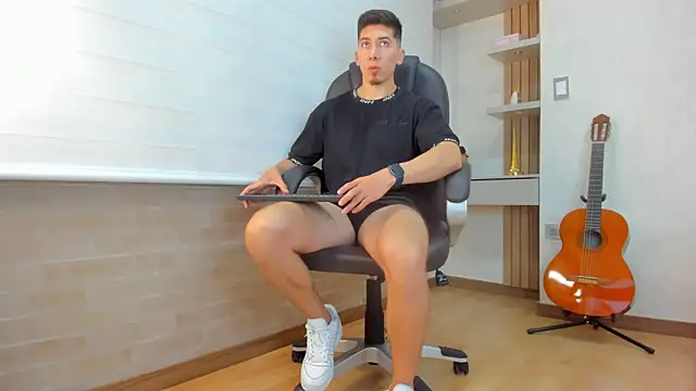 Tombarden online show from 12.19.25