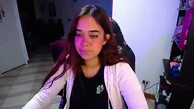 Snapshot of anyablack2 chatting on 10.14.25 anyablack2 online show from 10.14.25