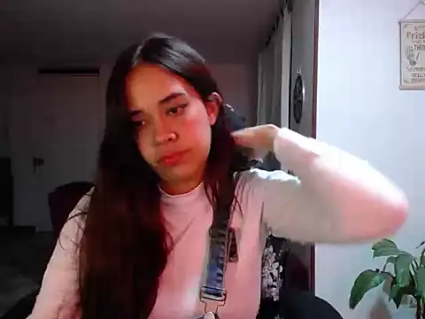 Snapshot of anyablack2 chatting on 10.24.25 anyablack2 online show from 10.24.25