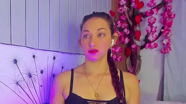 Snapshot of vicky__skinny_1 chatting on 03.07.25 vicky  skinny 1 online show from 03.07.25