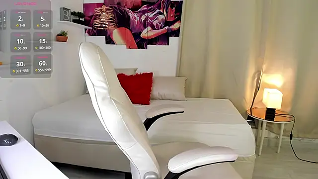 Snapshot of Karime_Oil chatting on 02.08.25 Karime Oil online show from 02.08.25