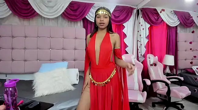 Snapshot of CanelaDevil_ chatting on 02.04.25 CanelaDevil online show from 02.04.25