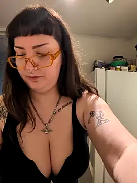 Snapshot of goblingirl888 chatting on 02.12.26 goblingirl888 online show from 02.12.26