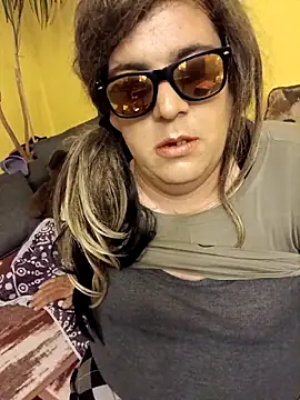 Adrianka online show from 05.06.26