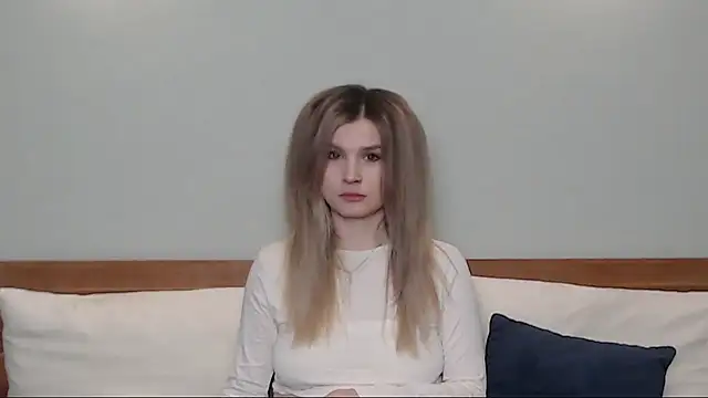 Chloe Addison online show from 02.11.25