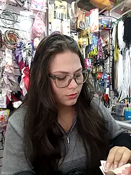 Vale Saenzz online show from 02.18.26