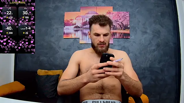 Snapshot of luke_eddisonn chatting on 02.16.25 luke eddisonn online show from 02.16.25