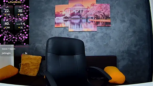 Snapshot of luke_eddisonn chatting on 02.19.25 luke eddisonn online show from 02.19.25