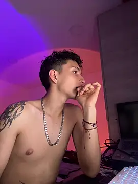 iKrofur online show from 02.03.25