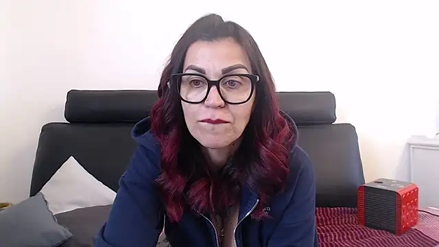 Snapshot of Zilli_diana_real chatting on 03.20.25 Zilli diana real online show from 03.20.25