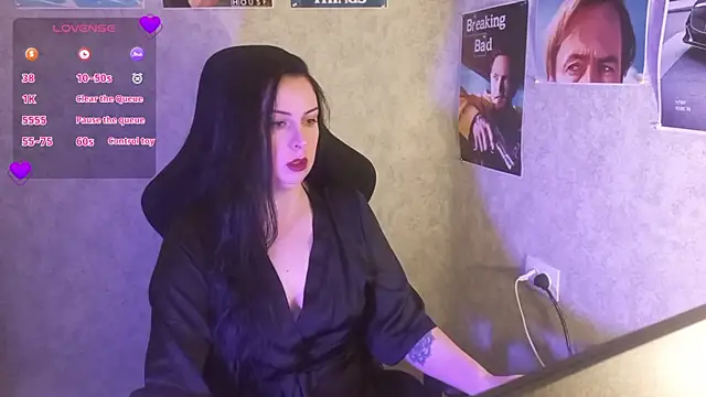 Snapshot of JacquelineElle chatting on 10.23.25 JacquelineElle online show from 10.23.25