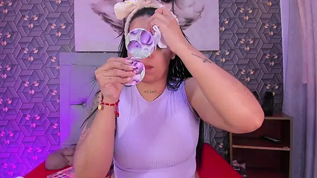 Emily rivera78 online show from 02.18.26