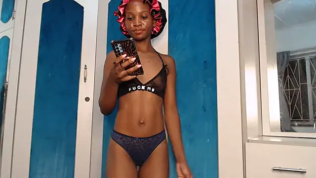 YoungDiva69 online show from 02.10.26