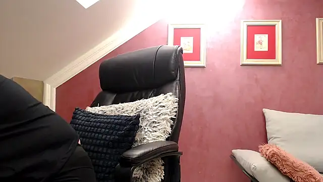 Wetandnaughtyxx online show from 05.05.26
