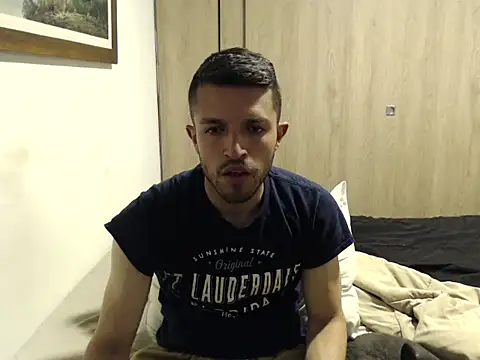 Snapshot of nickzeus98 chatting on 07.02.26 nickzeus98 online show from 07.02.26