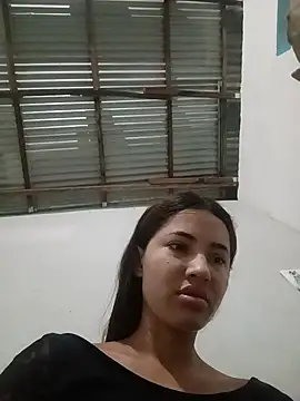 Snapshot of -Nicol chatting on 12.14.25 -Nicol online show from 12.14.25