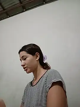 Snapshot of -Nicol chatting on 12.23.25 -Nicol online show from 12.23.25