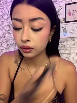 Snapshot of Miss_karol chatting on 03.06.26 Miss karol online show from 03.06.26