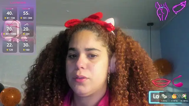 Snapshot of ninna_curly chatting on 10.21.25 ninna curly online show from 10.21.25