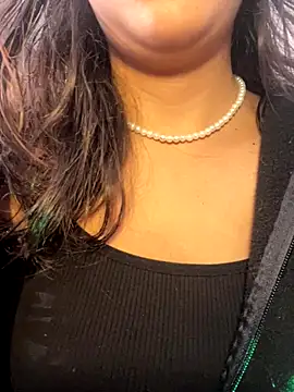 Snapshot of LiLy_kIndly chatting on 12.19.25 LiLy kIndly online show from 12.19.25