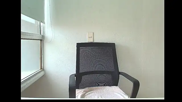 Snapshot of Alaiapink chatting on 03.10.26 Alaiapink online show from 03.10.26