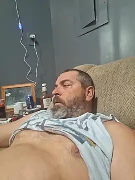 Snapshot of thickdaddy2982 chatting on 01.27.25 thickdaddy2982 online show from 01.27.25