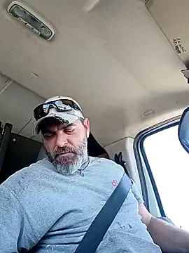 Snapshot of thickdaddy2982 chatting on 01.29.25 thickdaddy2982 online show from 01.29.25