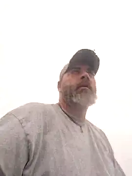 Snapshot of thickdaddy2982 chatting on 01.31.25 thickdaddy2982 online show from 01.31.25