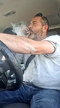 Snapshot of thickdaddy2982 chatting on 01.31.25 thickdaddy2982 online show from 01.31.25