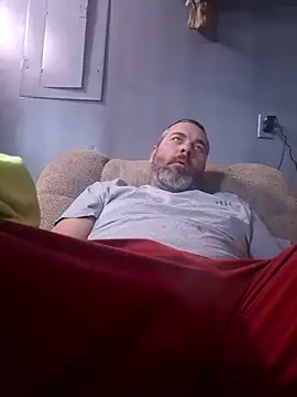 Snapshot of thickdaddy2982 chatting on 02.02.25 thickdaddy2982 online show from 02.02.25