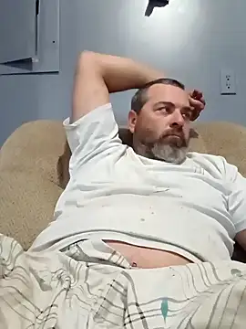 Snapshot of thickdaddy2982 chatting on 02.04.25 thickdaddy2982 online show from 02.04.25