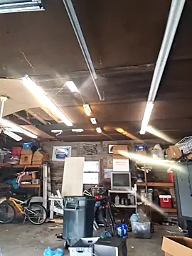 Snapshot of thickdaddy2982 chatting on 02.15.25 thickdaddy2982 online show from 02.15.25