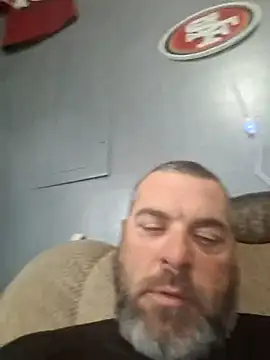 Snapshot of thickdaddy2982 chatting on 02.20.25 thickdaddy2982 online show from 02.20.25