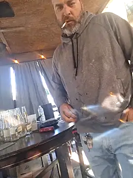 Snapshot of thickdaddy2982 chatting on 02.21.25 thickdaddy2982 online show from 02.21.25