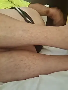 Snapshot of thickdaddy2982 chatting on 02.27.25 thickdaddy2982 online show from 02.27.25