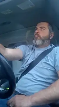 Snapshot of thickdaddy2982 chatting on 03.05.25 thickdaddy2982 online show from 03.05.25