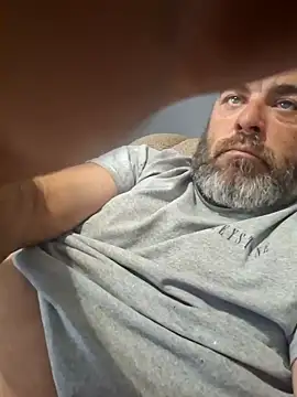 Snapshot of thickdaddy2982 chatting on 03.09.25 thickdaddy2982 online show from 03.09.25