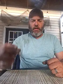 Snapshot of thickdaddy2982 chatting on 03.14.25 thickdaddy2982 online show from 03.14.25