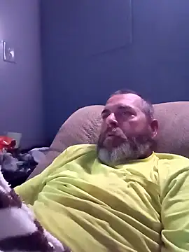 Snapshot of thickdaddy2982 chatting on 03.18.25 thickdaddy2982 online show from 03.18.25